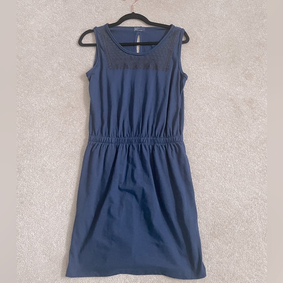 Gap embroidered sleeveless dress sz small - Picture 3 of 9